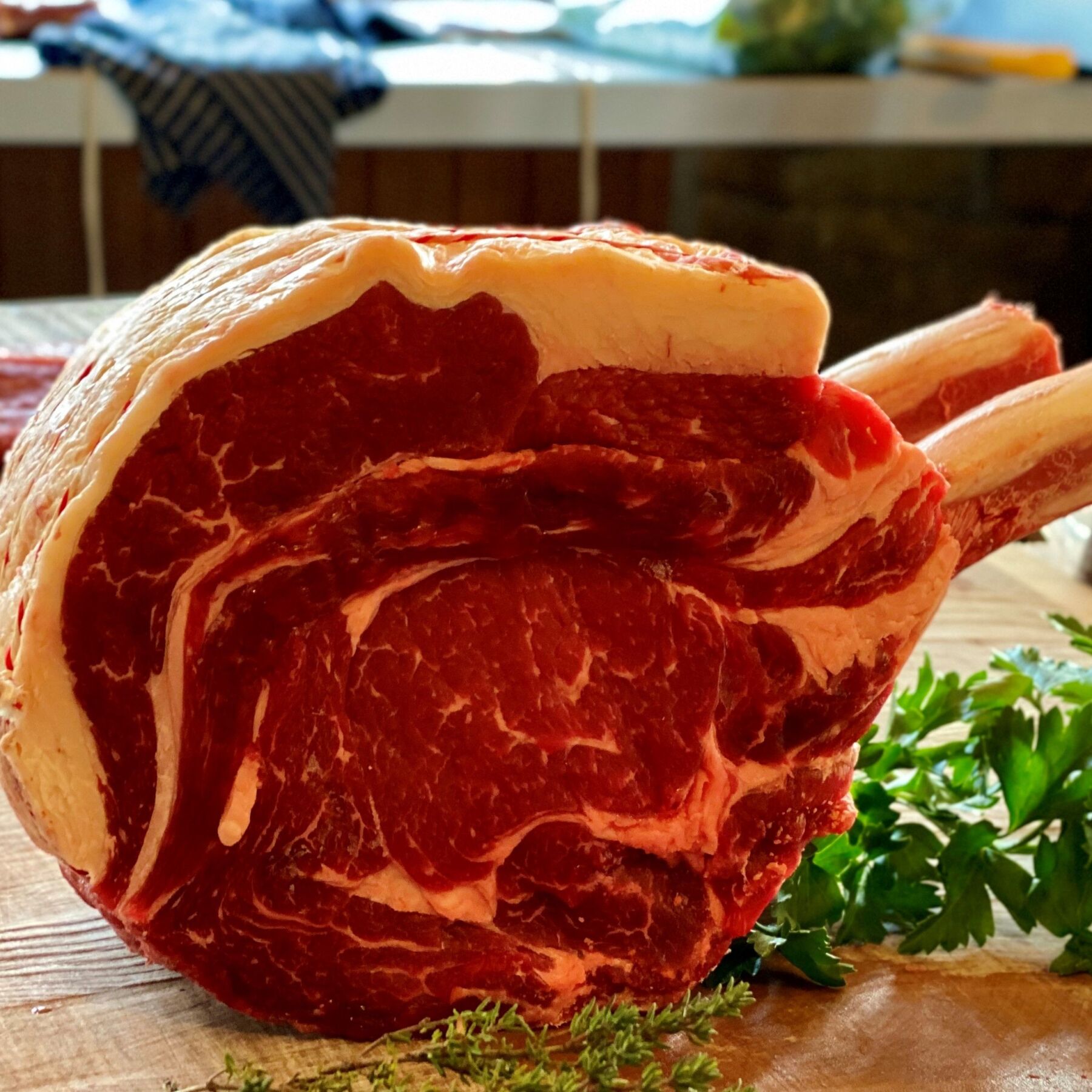 27C5CB0E-7681-4FEA-B982-6EFE05B1F81E_1_201_a Rib Roast on the Bone